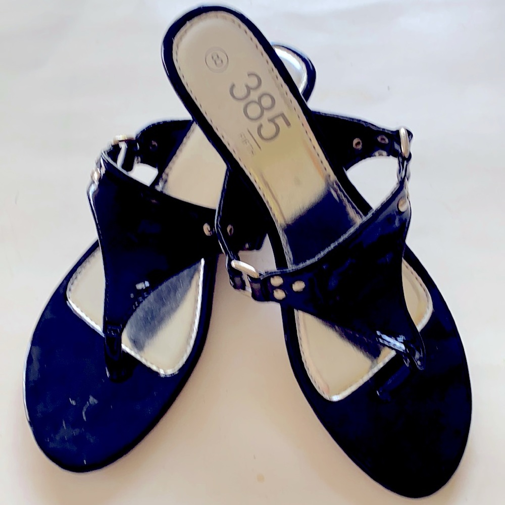 THONG SANDALS by 385